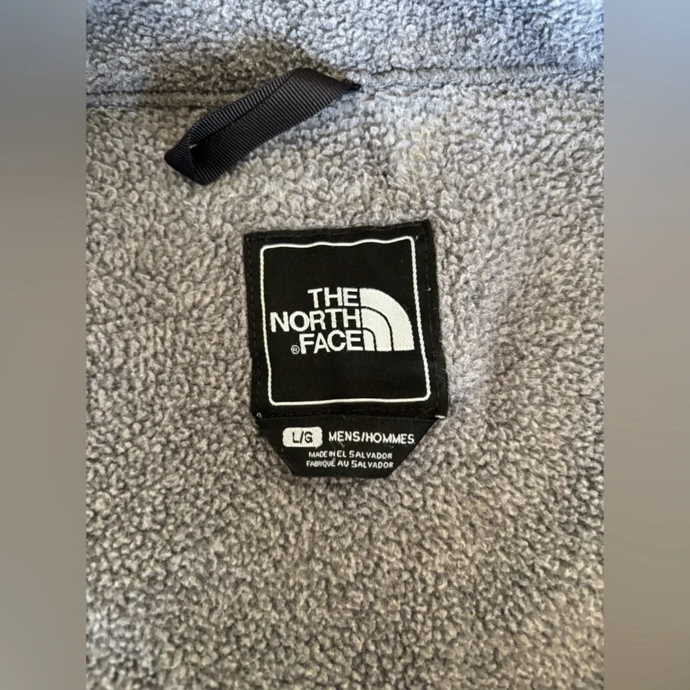 The North Face Men's Denali Two-Tone Performance Jacket - Picture 14 of 15